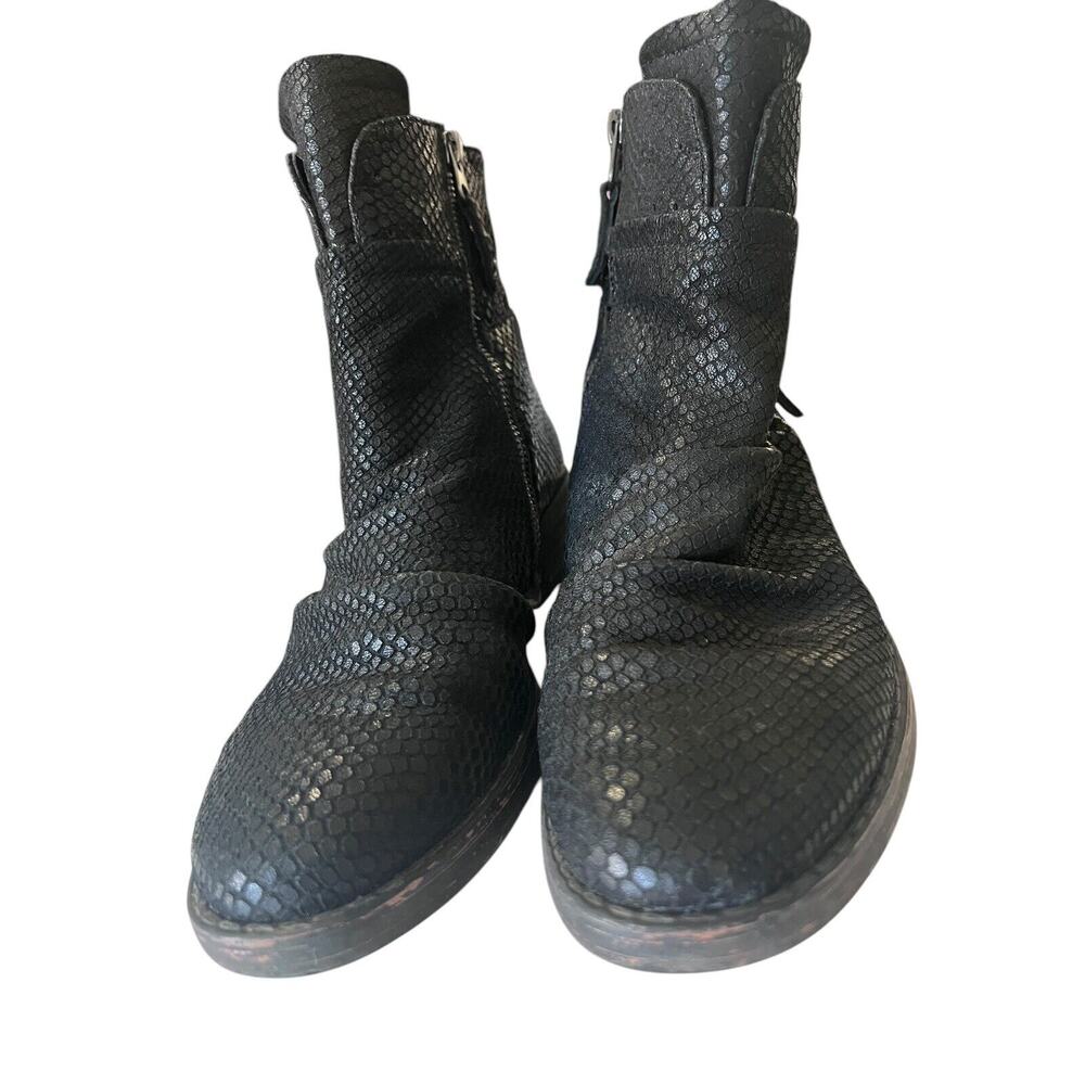 OTBT Boots Womens 8 M Yokel Shoes Black Leather Snakeskin Zipper Ankle Casual - Picture 6 of 13